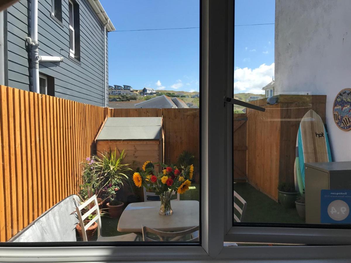 Flat Rocks, With Parking, 100M From Beach Apartment Perranporth Bagian luar foto